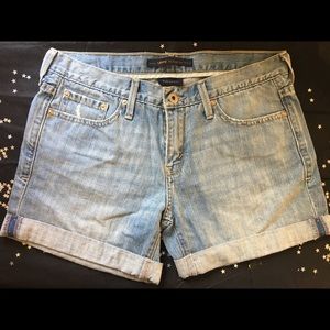 Levi Shorts